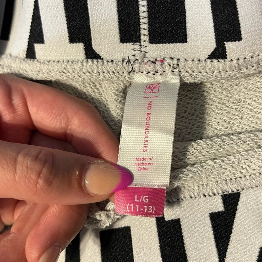 Gray “Nope” Lounge Pants - Picture 4 of 6